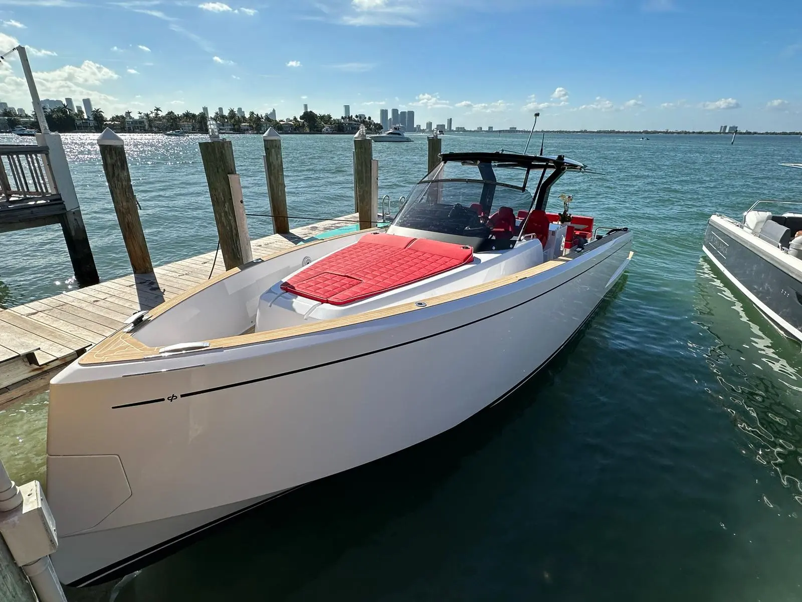 40ft Pardo Miami yacht rental 2