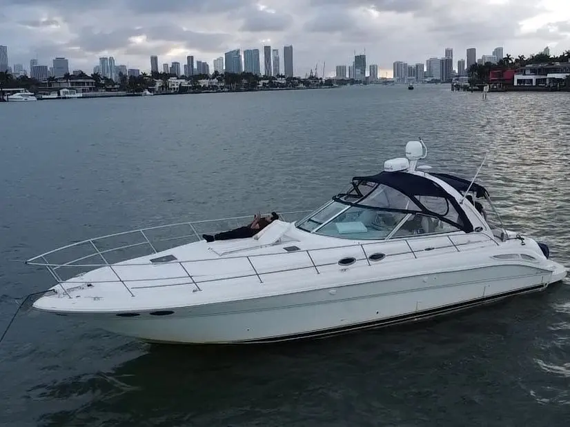 Discover 45ft Sea Ray in Miami! Miami yacht rental 2