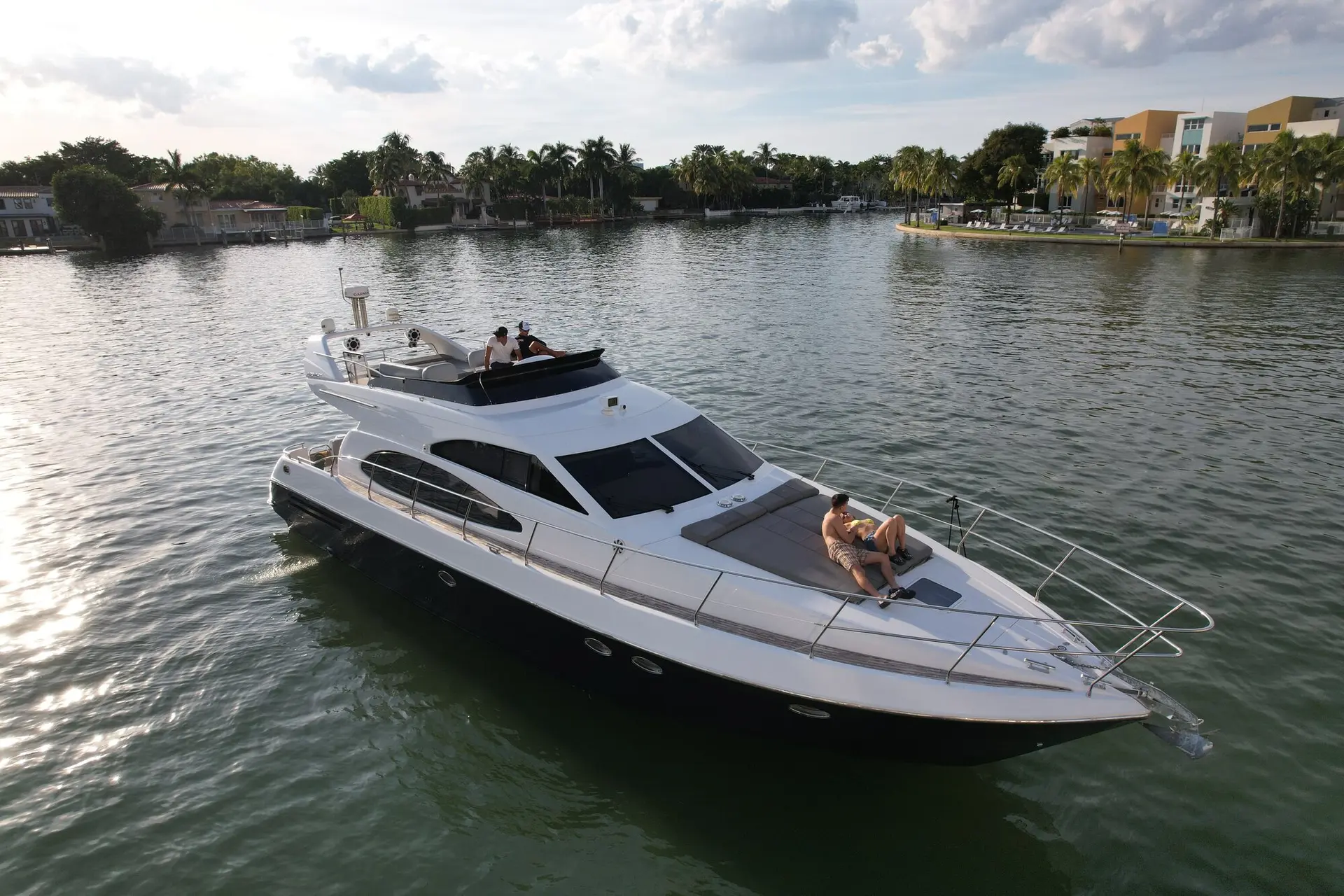 65FT AZIMUT NEW Miami yacht rental 2