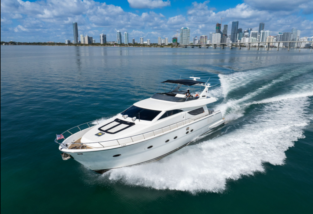 80' Uniese — luxury yacht charters in Miami