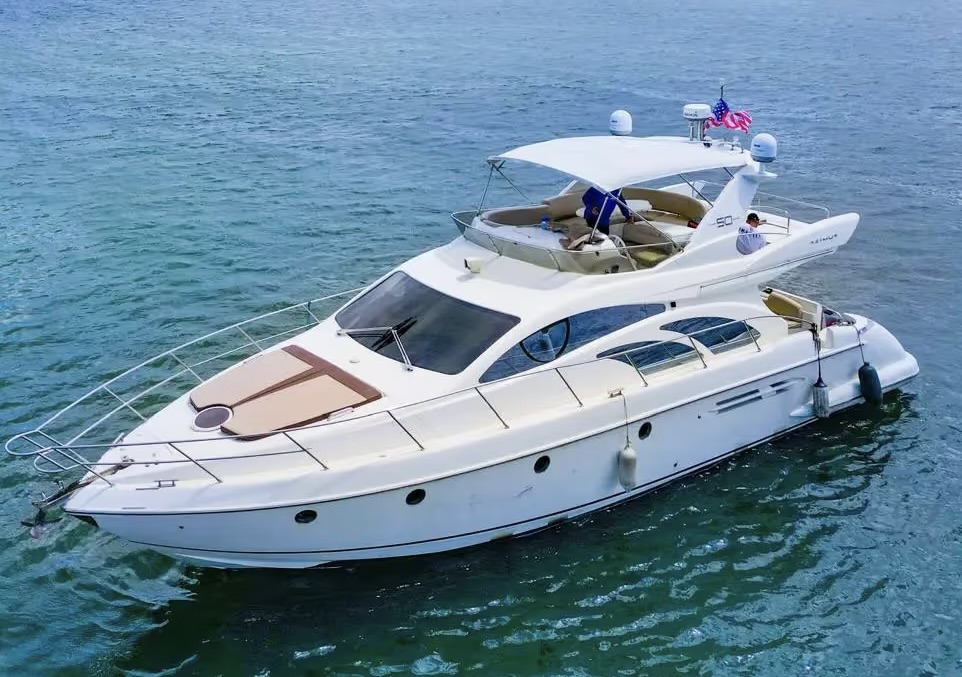 53FT AZIMUT Miami yacht rental 2