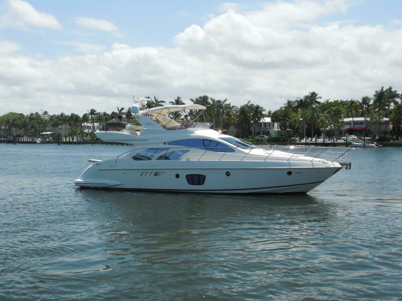 57ft Azimut rental in Miami