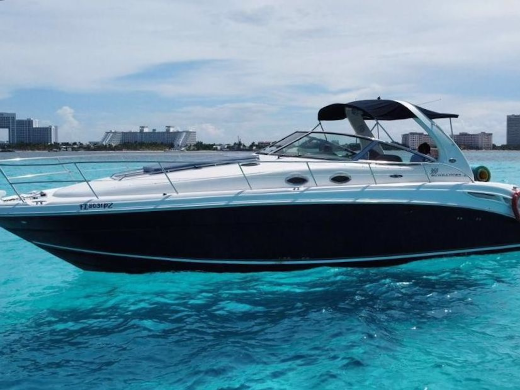 39FT PIES YACHT "LEGACY"  rental in Cancún