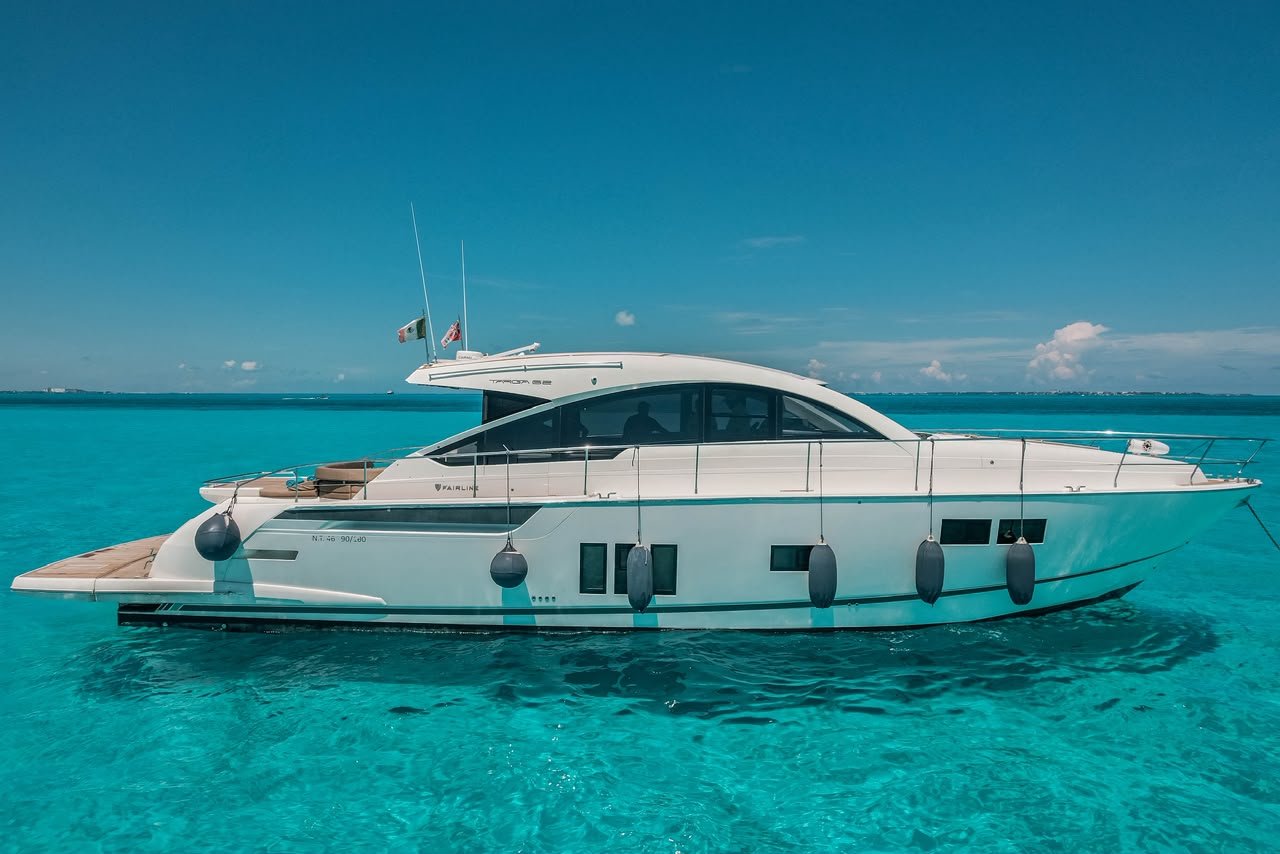 62ft Fairline - Tinto rental in Cancún