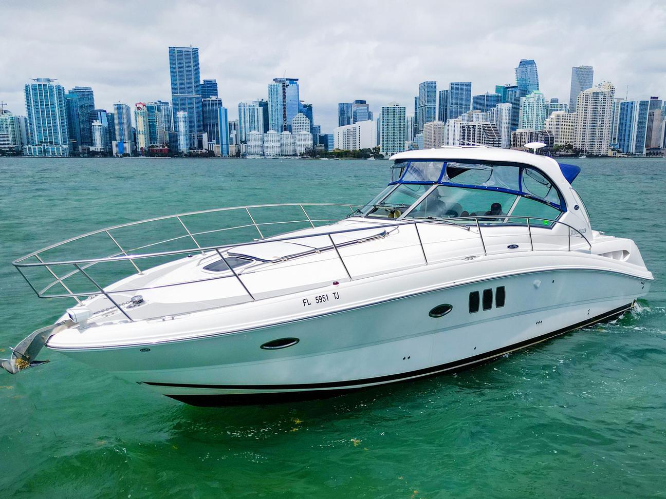 40ft Sundancer Bruschi — Motor Yacht in Fort Lauderdale